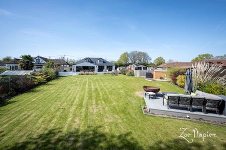 6 bedroom Detached house for sale in Romford