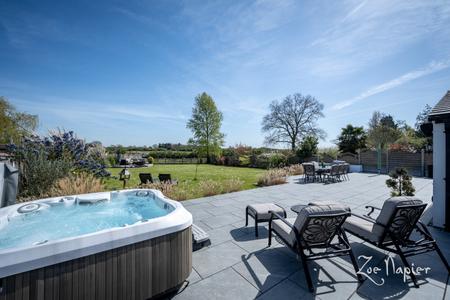 6 bedroom Detached house for sale in Romford