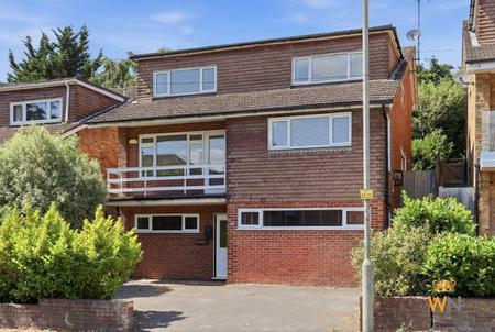 4 bedroom Detached house for sale in Queens Road, Brentwood, CM14
