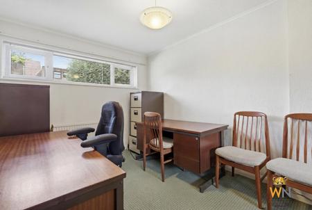 4 bedroom Detached house for sale in Queens Road, Brentwood, CM14