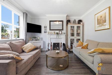 3 bedroom Terraced House for sale in Rayleigh Road, Hutton, Brentwood, CM13