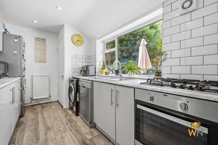 3 bedroom Terraced House for sale in Rayleigh Road, Hutton, Brentwood, CM13