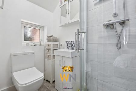 5 bedroom Terraced House for sale in Rayleigh Road, Hutton, Brentwood, CM13