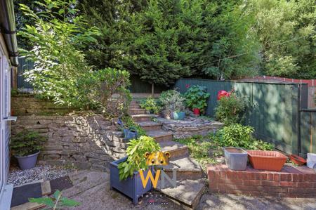 5 bedroom Terraced House for sale in Rayleigh Road, Hutton, Brentwood, CM13