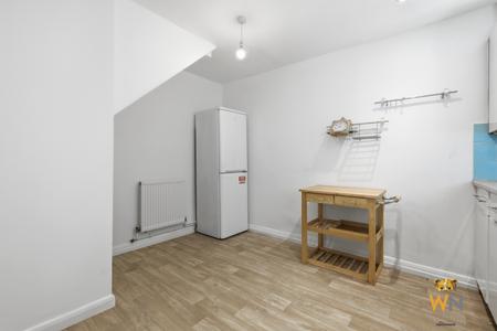 2 bedroom Terraced House for sale in Rayleigh Road, Hutton, Brentwood, CM13