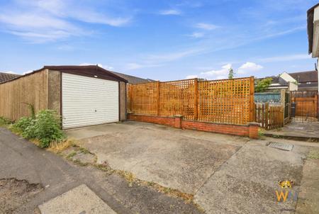 2 bedroom Terraced House for sale in Springfield Road, Chelmsford, CM2