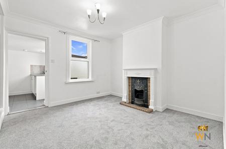 2 bedroom Terraced House for sale in Springfield Road, Chelmsford, CM2