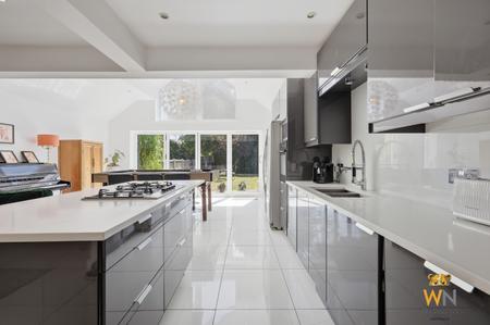 3 bedroom Semi-detached bungalow for sale in St. Marys Avenue, Shenfield, Brentwood, CM15