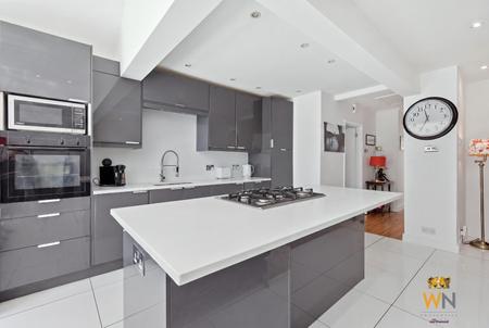 3 bedroom Semi-detached bungalow for sale in St. Marys Avenue, Shenfield, Brentwood, CM15