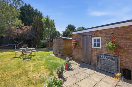 3 bedroom Semi-detached bungalow for sale in St. Marys Avenue, Shenfield, Brentwood, CM15