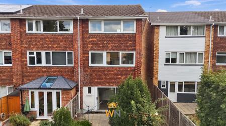 5 bedroom Terraced House for sale in Sunrise Avenue, Chelmsford, CM1
