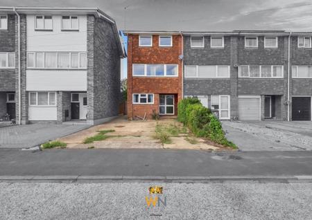 5 bedroom Terraced House for sale in Sunrise Avenue, Chelmsford, CM1