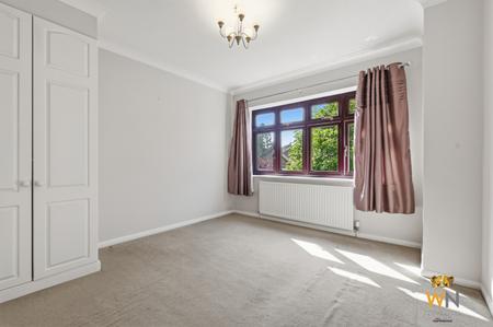 4 bedroom Detached house for sale in Surman Crescent, Hutton, Brentwood, CM13