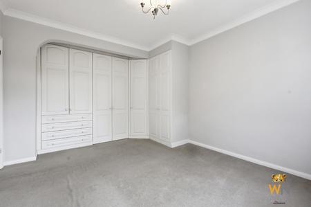 4 bedroom Detached house for sale in Surman Crescent, Hutton, Brentwood, CM13