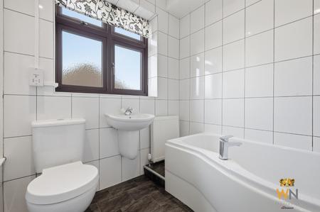 4 bedroom Detached house for sale in Surman Crescent, Hutton, Brentwood, CM13