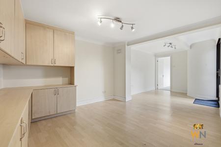 4 bedroom Detached house for sale in Surman Crescent, Hutton, Brentwood, CM13