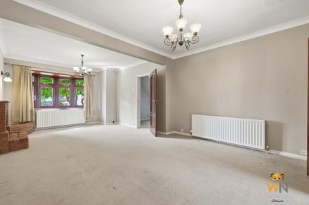 4 bedroom Detached house for sale in Surman Crescent, Hutton, Brentwood, CM13