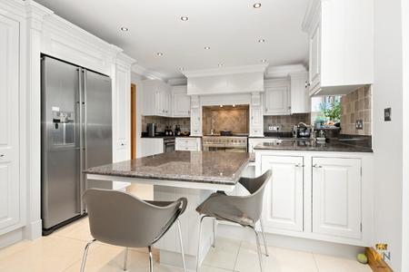 4 bedroom Detached house for sale in Surman Crescent, Hutton, CM13