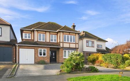 Surman Crescent, Hutton, CM13