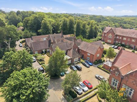 3 bedroom Flat for sale in The Galleries, Warley, Brentwood, CM14
