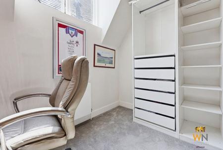 3 bedroom Flat for sale in The Galleries, Warley, Brentwood, CM14