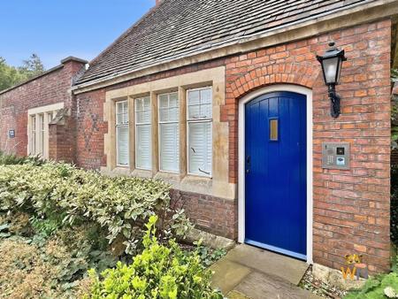 3 bedroom Flat for sale in The Galleries, Warley, Brentwood, CM14