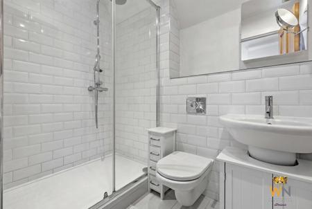 3 bedroom Flat for sale in The Galleries, Warley, Brentwood, CM14