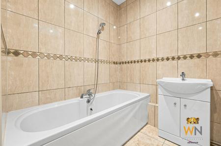 2 bedroom Apartment for sale in Thorndon Park, Ingrave, Brentwood, CM13