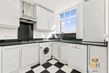 2 bedroom Apartment for sale in Thorndon Park, Ingrave, Brentwood, CM13