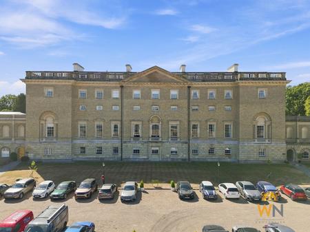 2 bedroom Apartment for sale in Thorndon Park, Ingrave, Brentwood, CM13