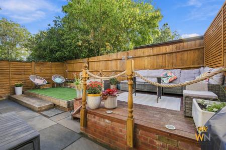 2 bedroom Semi-detached house for sale in Van Diemans Road, Chelmsford, CM2