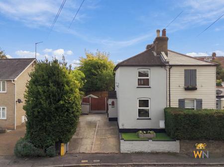 2 bedroom Semi-detached house for sale in Van Diemans Road, Chelmsford, CM2