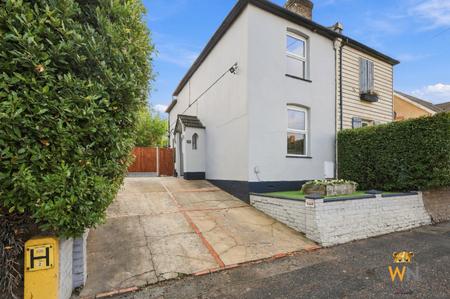 2 bedroom Semi-detached house for sale in Van Diemans Road, Chelmsford, CM2