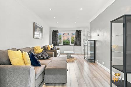 3 bedroom End of terrace house for sale in Wainwright Avenue, Hutton, CM13