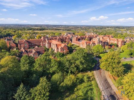 2 bedroom Apartment for sale in The Galleries, Warley, Brentwood, CM14