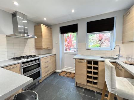 2 bedroom Terraced House to let in Alfred Road, Brentwood, CM14