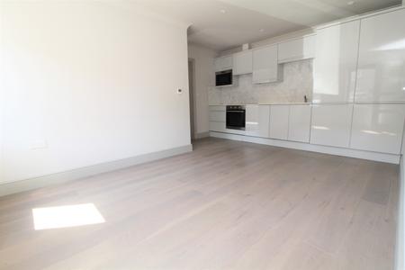 1 bedroom Ground floor flat to let in Lower Southend Road, Wickford, SS11