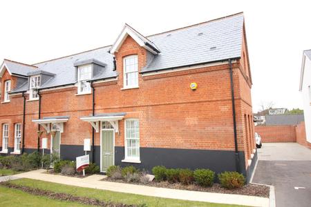 2 bedroom Semi-detached house to let in Mary Munnion Quarter, Chelmsford, CM2