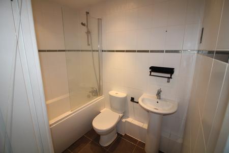 3 bedroom Terraced House to let in Sheppard Drive, Chelmsford, CM2