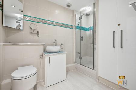 3 bedroom Flat to let in Thorndon Park, Ingrave, Brentwood, CM13