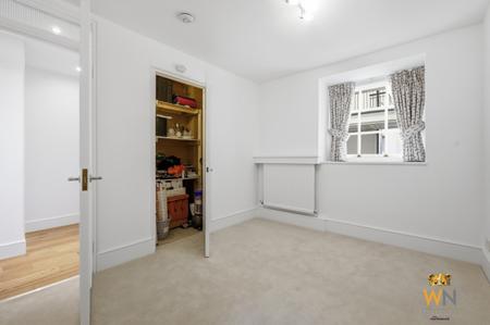 3 bedroom Flat to let in Thorndon Park, Ingrave, Brentwood, CM13