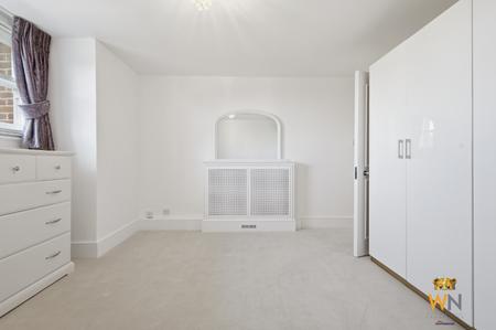 3 bedroom Flat to let in Thorndon Park, Ingrave, Brentwood, CM13