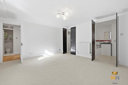 3 bedroom Flat to let in Thorndon Park, Ingrave, Brentwood, CM13
