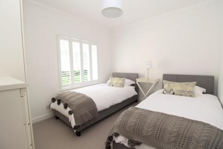 2 bedroom End of terrace house to let in Thorndon Park, Ingrave, Brentwood, CM13