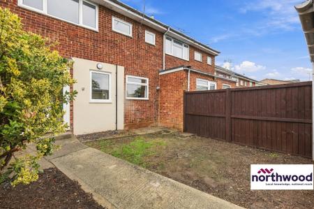 3 bedroom Terraced House to let in Uplands Drive, Springfield, Chelmsford, CM1