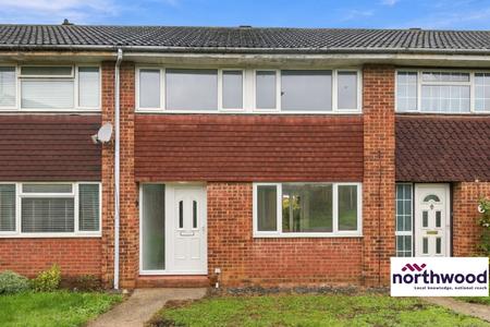 3 bedroom Terraced House to let in Uplands Drive, Springfield, Chelmsford, CM1