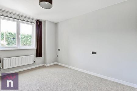 2 bedroom Flat to let in Gemini Close, Golden Valley, Cheltenham, GL51