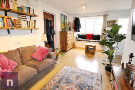 1 bedroom Studio flat to let in Tom Price Close, Fairview, Cheltenham, GL52