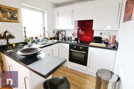 1 bedroom Studio flat to let in Tom Price Close, Fairview, Cheltenham, GL52