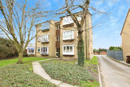 1 bedroom Studio flat to let in Tom Price Close, Fairview, Cheltenham, GL52